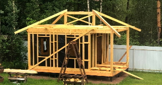 Сарай из бруса 100х100 в Урюпинске - строительство под ключ | Строй-Рюп от 41924 руб.